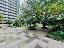 【埼玉県/和光市白子】ライオンズガーデン成増ヴィスタヒル ガーデンコート 敷地内