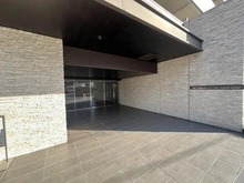 【埼玉県/朝霞市泉水】スカイヒルズメイツ朝霞台 アプローチ