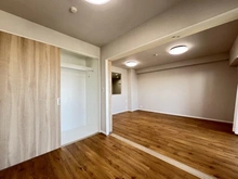 【埼玉県/朝霞市泉水】スカイヒルズメイツ朝霞台 洋室：洋室及びLDK