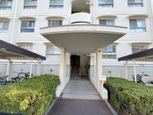 【埼玉県/志木市館】志木ニュータウン南の森壱番街 1号棟 エントランス