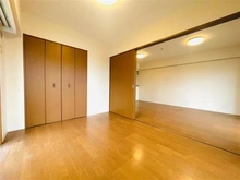 【埼玉県/朝霞市三原】グランシア志木ビューレジデンス 洋室：奥：LDK