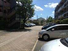 【埼玉県/志木市幸町】ザ・ステイツ志木幸町 駐車場