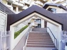 【埼玉県/入間郡三芳町みよし台】ザ・ステイツみずほ台 アプローチ