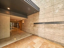 【埼玉県/志木市本町】プラウドシティ志木本町 パークフロントコート エントランス：パークフロントコート側、サブエントランス