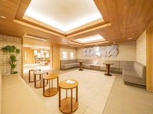 【埼玉県/志木市本町】プラウドシティ志木本町 パークフロントコート ラウンジ：パークフロント側