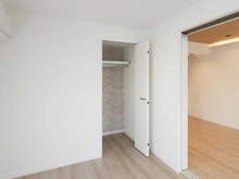 【東京都/板橋区徳丸】マンション東武練馬 収納：（右）リビングダイニング