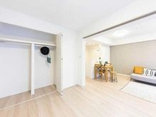 【東京都/練馬区北町】ライオンズガーデンコート練馬北町 洋室：（奥：LDK）