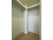 【埼玉県/志木市幸町】シーズウィッシュ志木 ウォークインクローゼット