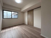 【埼玉県/和光市白子】サーパス和光 洋室：約5.3帖