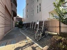 【埼玉県/新座市東北】ルネグランステージ志木II 駐輪場