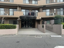 【埼玉県/志木市柏町】コスモ志木ロイヤルフォルム アプローチ