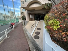 【東京都/板橋区中台】コスモ中台 アプローチ