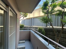 【東京都/板橋区中台】コスモ中台 バルコニー：南西洋室側