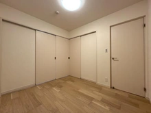 【東京都/板橋区徳丸】ライオンズガーデン東武練馬壱番館 洋室：ウォークインクローゼットを搭載しております。