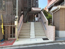 【東京都/板橋区成増】コスモ成増 アプローチ：大規模修繕工事中（2026年4月16日現在）