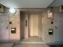 【東京都/板橋区成増】コスモ成増 共用部：エレベーターホール