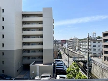 【東京都/板橋区成増】ライオンズヴィアーレ成増 眺望：南西側バルコニーより撮影　
