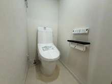 【埼玉県/川越市脇田本町】アンファージュ川越ファースト トイレ：洗浄機能付きトイレを新規採用しております。