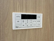 【埼玉県/入間郡三芳町みよし台】みよしみずほ台サンライトマンション C棟 給湯器操作パネル