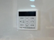 【埼玉県/ふじみ野市市沢】エステ・スクエアふじみ野 センターウイング 給湯器操作パネル