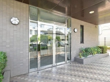 【東京都/狛江市東和泉】コスモ和泉多摩川 エントランス