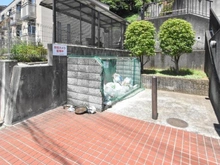 【神奈川県/横浜市保土ケ谷区上菅田町】ヴィルヌーブ横浜西谷 敷地内