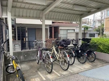 【神奈川県/川崎市幸区下平間】クレッセント鹿島田 駐輪場