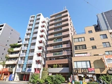 【神奈川県/横浜市中区初音町】クリオ黄金町壱番館 外観：真ん中（茶色）の建物