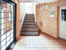 【神奈川県/横浜市神奈川区六角橋】NICアーバンハイム白楽 エントランス