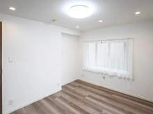 【神奈川県/川崎市中原区下小田中】プラネット元住吉 洋室