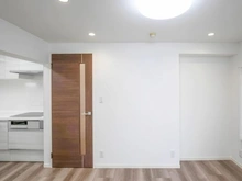 【神奈川県/川崎市中原区下小田中】プラネット元住吉 ダイニングキッチン