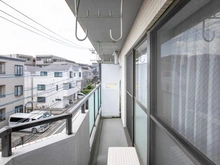 【神奈川県/川崎市中原区下小田中】プラネット元住吉 バルコニー