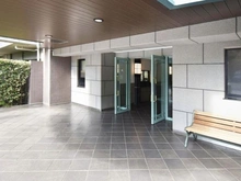 【神奈川県/横浜市鶴見区市場上町】オーベル横浜鶴見  エントランス