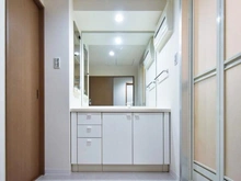 【神奈川県/横浜市鶴見区市場上町】オーベル横浜鶴見  洗面所