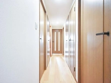 【神奈川県/横浜市鶴見区市場上町】オーベル横浜鶴見  廊下