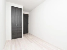 【神奈川県/川崎市高津区久本】ロイヤルシーズン溝の口VIDA 洋室