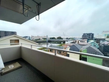 【神奈川県/横浜市鶴見区下末吉】ダイアパレス・アクティブシティ鶴見 バルコニー