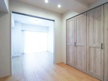 【神奈川県/川崎市中原区田尻町】平間ロイヤルマンション リビング・ダイニング：（奥）洋室