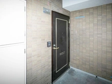 【神奈川県/川崎市宮前区南野川】マイキャッスル鷺沼南 玄関