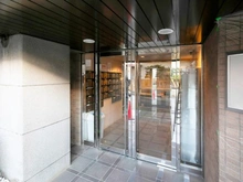 【神奈川県/川崎市宮前区南野川】マイキャッスル鷺沼南 エントランス：大規模修繕中