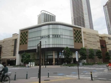 【神奈川県/川崎市中原区新丸子東】レジデンス・ザ・武蔵小杉  グランツリー武蔵小杉(現地より約50m):