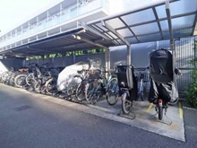 【神奈川県/川崎市中原区上小田中】ガーデンホーム武蔵中原 駐輪場