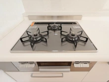 【東京都/世田谷区千歳台】芦花公園スカイハイツ キッチン：三口コンロ