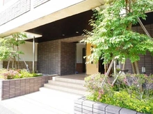 【神奈川県/川崎市高津区下作延】フォルスコート多摩川久地 エントランス