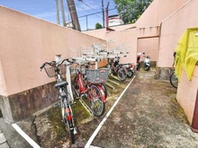 【神奈川県/川崎市高津区久末】ライオンズマンション久末 駐輪場