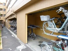 【神奈川県/川崎市中原区上小田中】クレッセント武蔵新城イースト 駐輪場