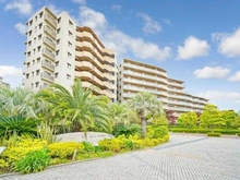 【神奈川県/横浜市鶴見区尻手】ヨコハマオールパークス　第四街区L棟　ザ・フォレスト 外観：左側が対象棟