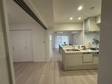 【神奈川県/川崎市中原区新丸子東】ライオンズマンション新丸子  ダイニングキッチン：※家具・調度品等は本体価格に含まれません。