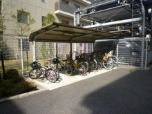 【神奈川県/川崎市中原区市ノ坪】ラヴィドール元住吉 駐輪場