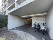 【神奈川県/横浜市港北区新吉田東】サンマンション・アトレ港北綱島 エントランス